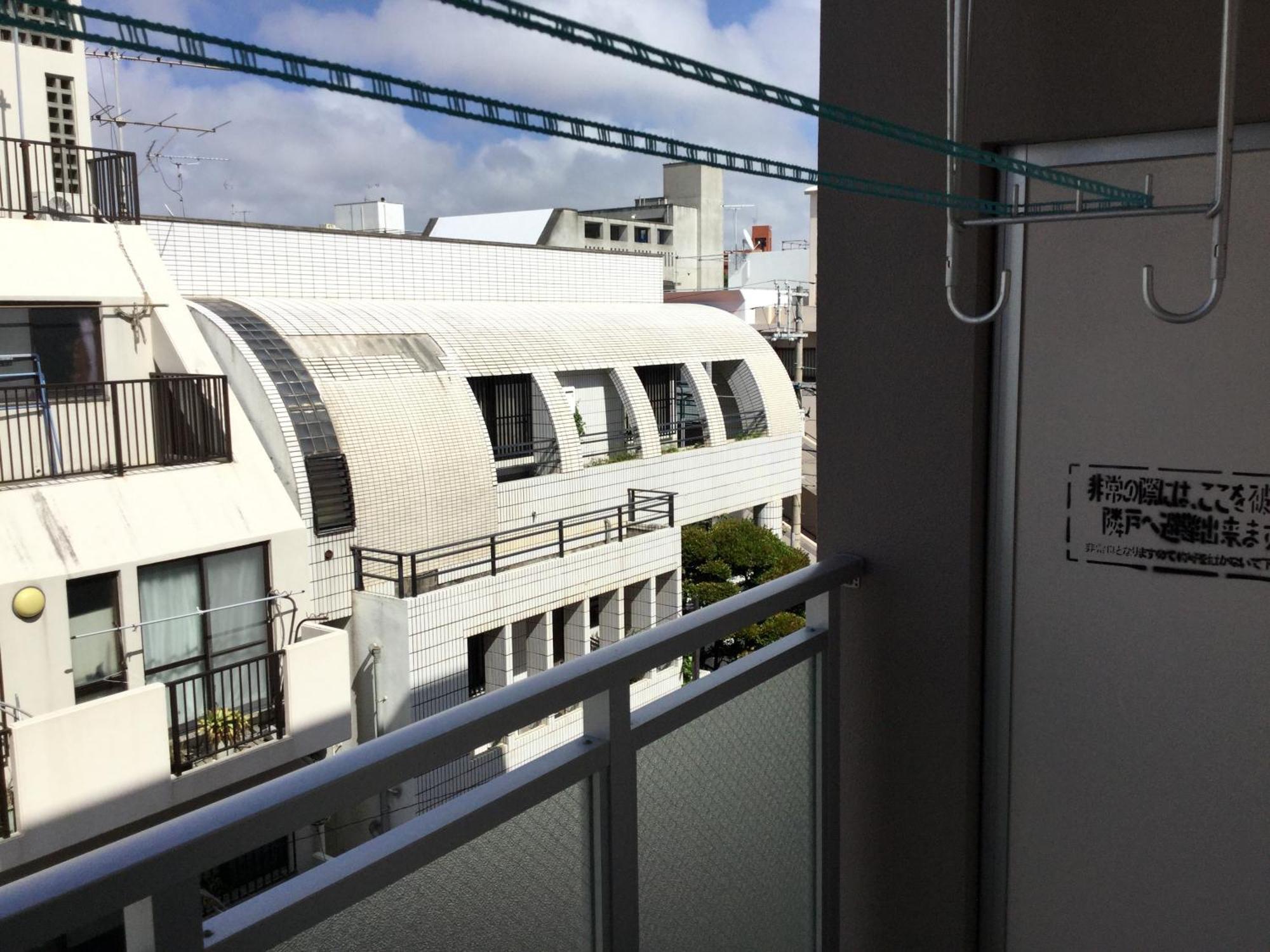 Aparthotel Mr.Kinjo In Kume Naha Exterior foto